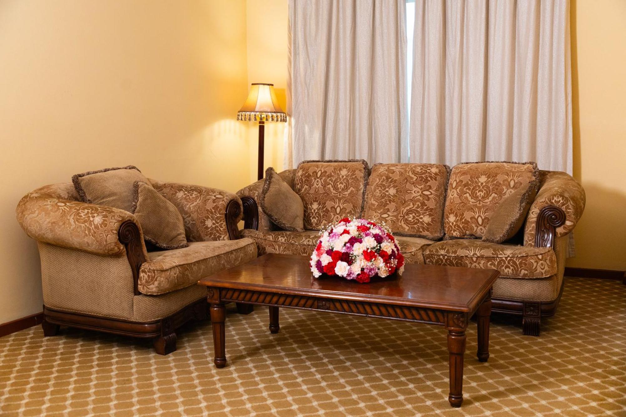 Dreamliner Hotel Addis Ababa Exterior photo