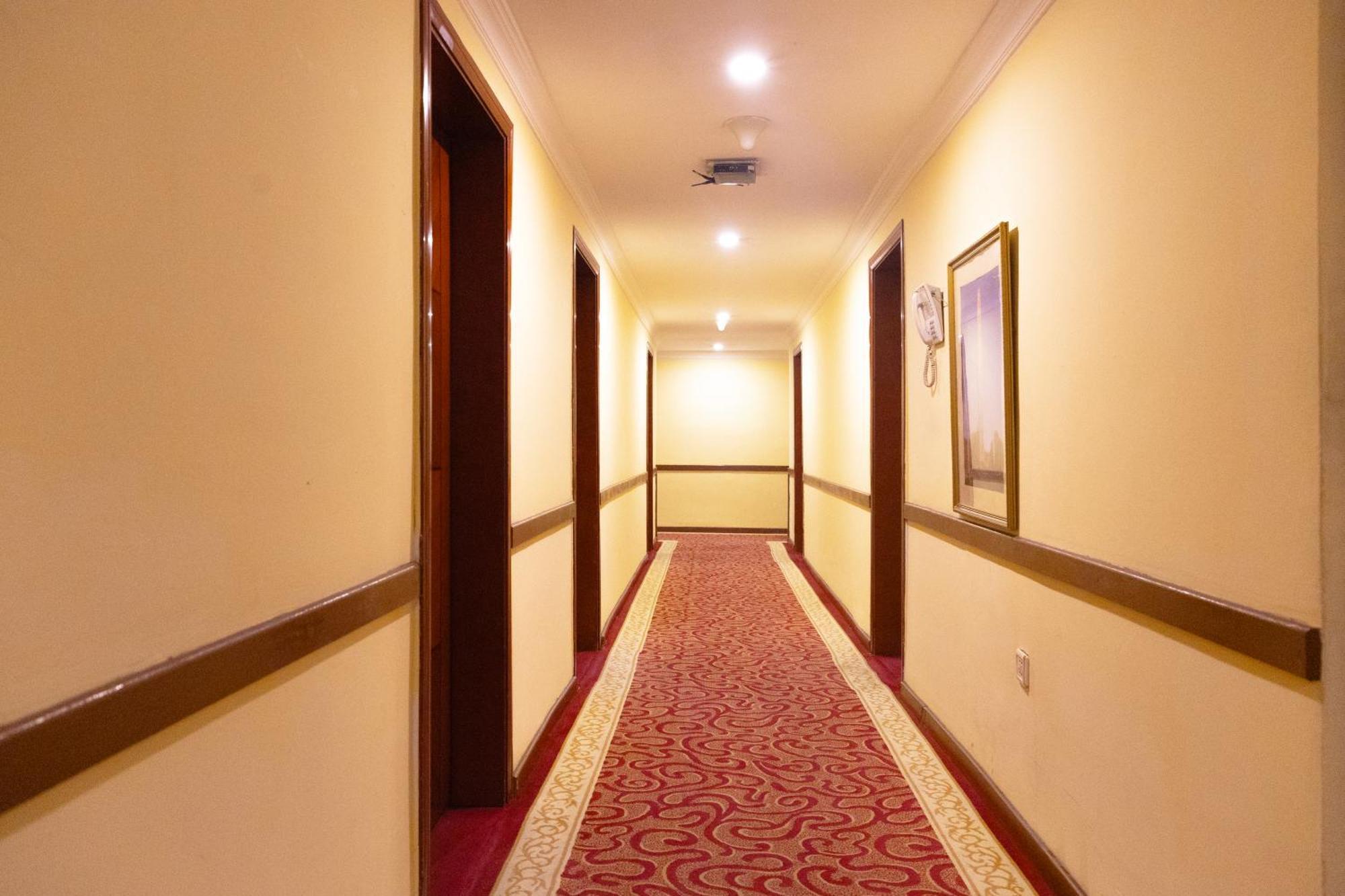 Dreamliner Hotel Addis Ababa Exterior photo